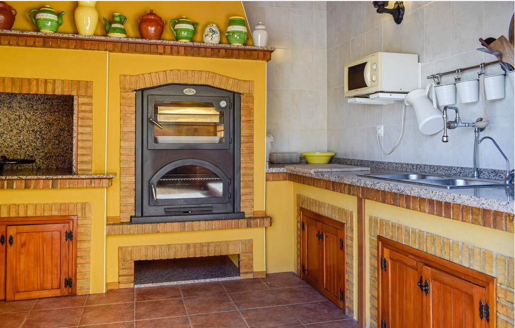 Country house with 5 bedrooms and 4 bathrooms in MONTEPINAR | Ref: SCH-5246