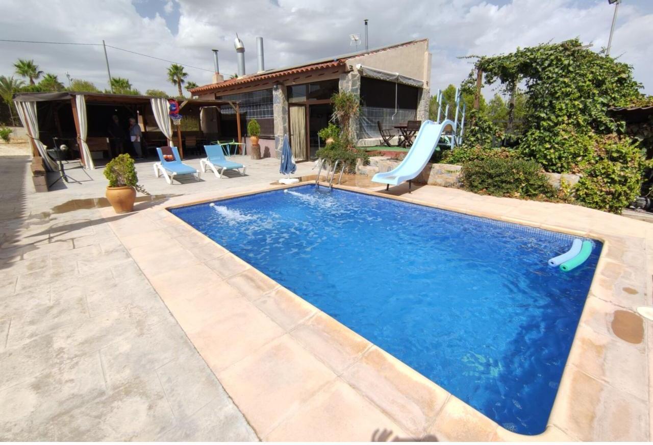 17570621031-1.jpg Country house with 5 bedrooms and 3 bathrooms in SAX | Ref: SCH-5261