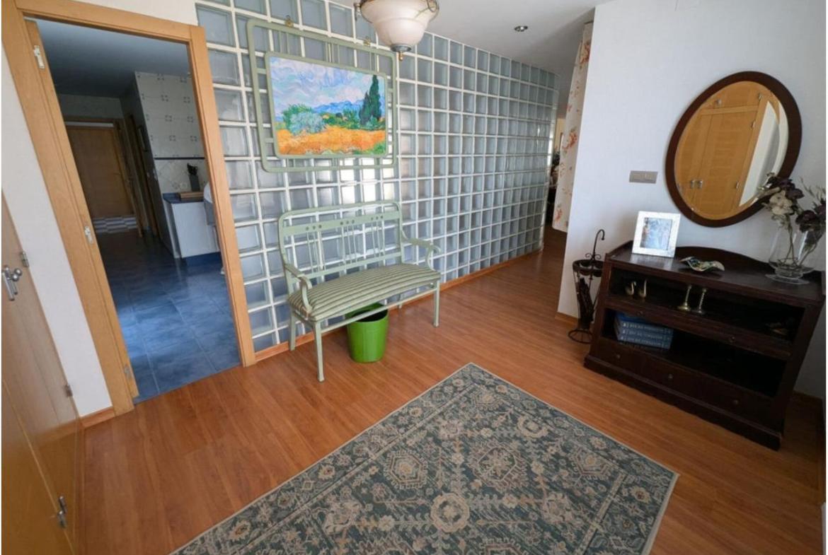 Country house with 3 bedrooms and 2 bathrooms in SAX | Ref: SCH-5267