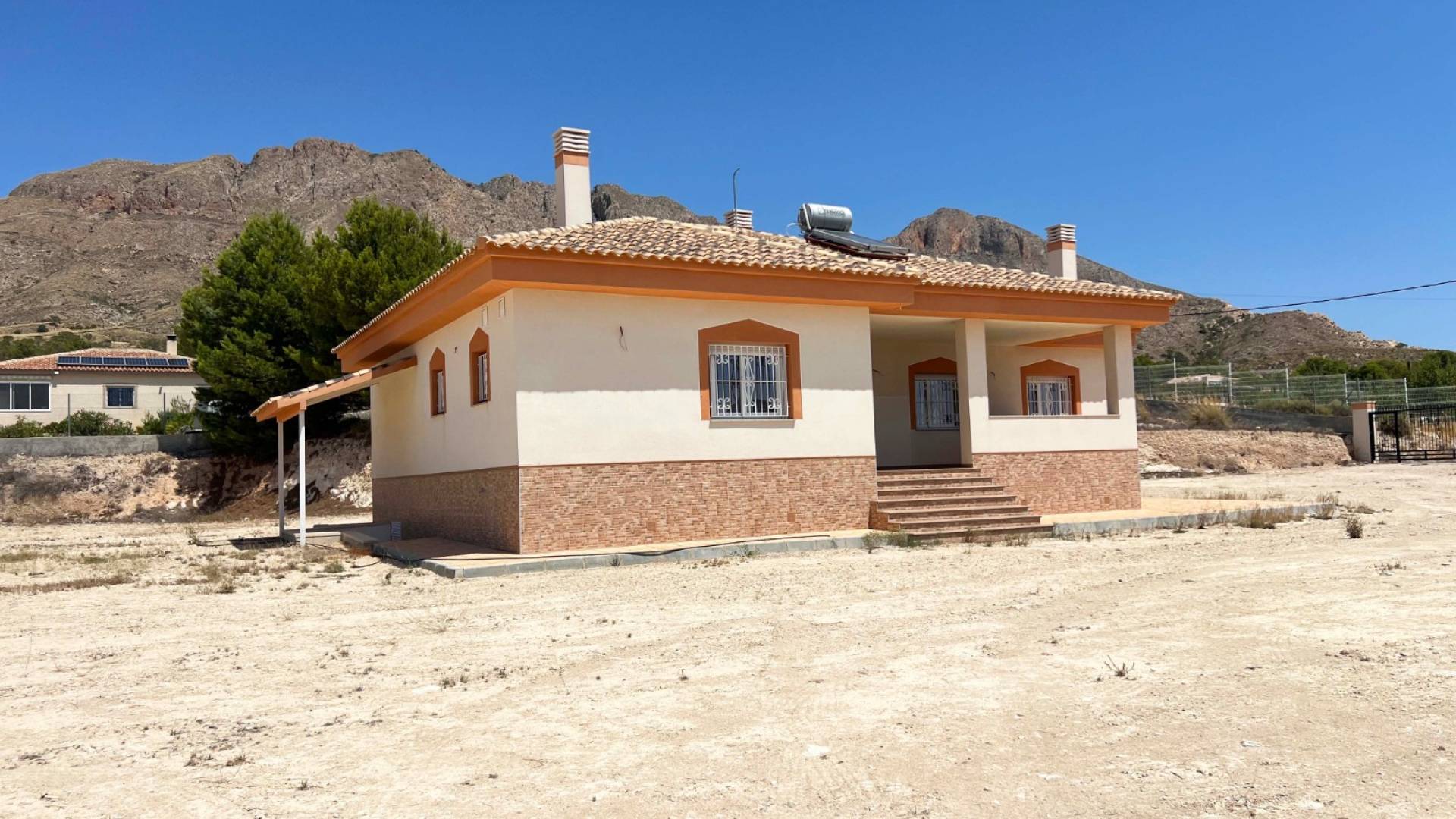 Country house with 3 bedrooms and 2 bathrooms in Macisvenda | Ref: SCH-5291