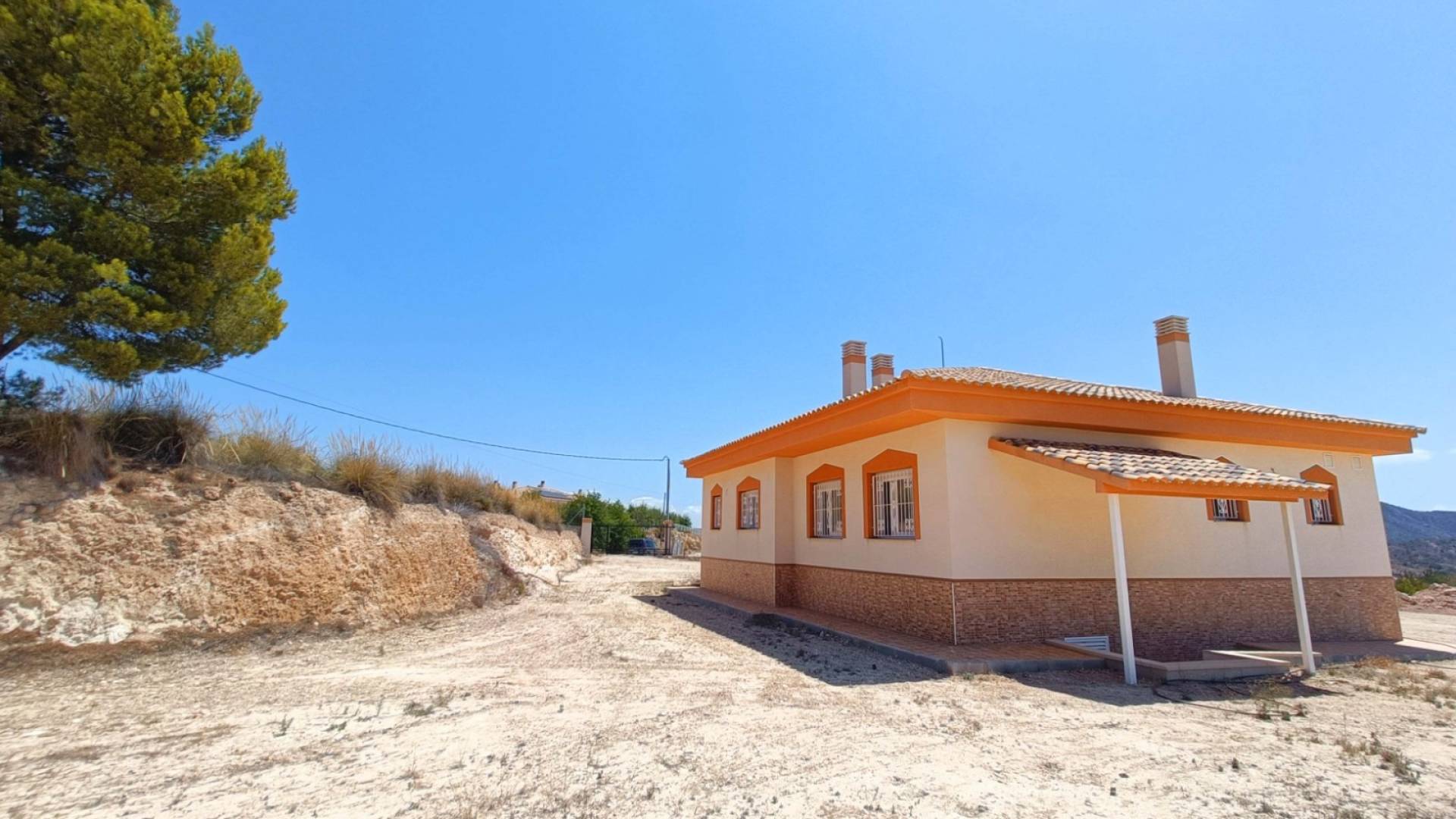 Country house with 3 bedrooms and 2 bathrooms in Macisvenda | Ref: SCH-5291