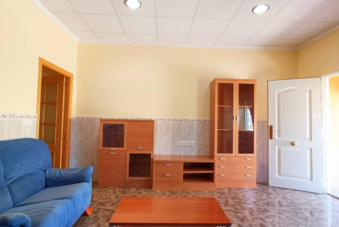 Country house with 3 bedrooms and 1 bathroom in barbarroja | Ref: SCH-5295