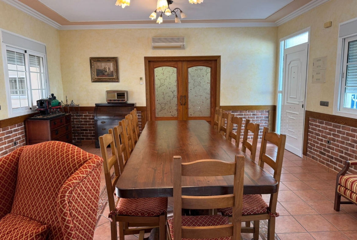 Townhouse with 1 bedroom and 1 bathroom in Los Montesinos | Ref: VA5321