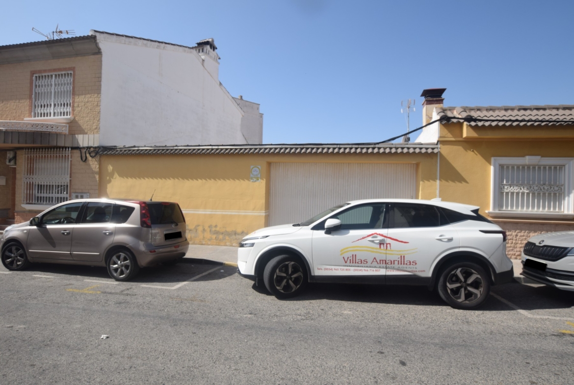 Townhouse with 1 bedroom and 1 bathroom in Los Montesinos | Ref: VA5322