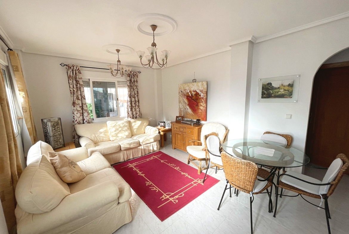 Detached villa with 3 bedrooms and 2 bathrooms in Ciudad Quesada | Ref: VA5346