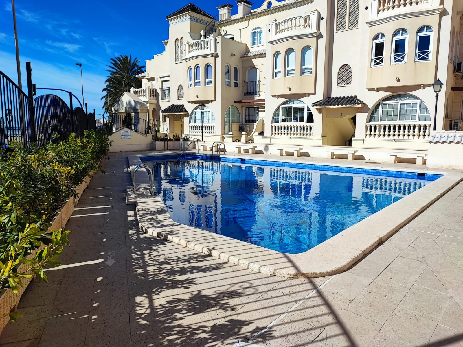 o_1jafvi15p171iedrnmhs6rtts4v.jpg Apartment with 2 bedrooms and 1 bathroom in Torrevieja | Ref: VA5360