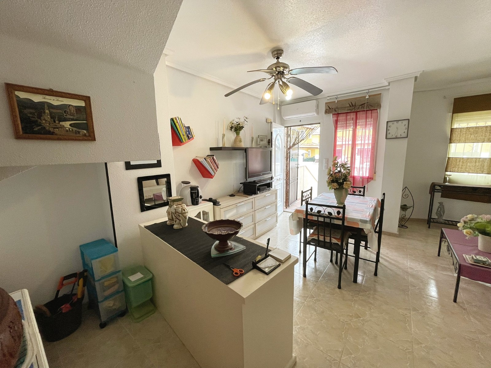 o_1jfaom5rdri4nbh1ol01meqibl2n.jpg Townhouse with 3 bedrooms and 2 bathrooms in Ciudad Quesada | Ref: VA5378