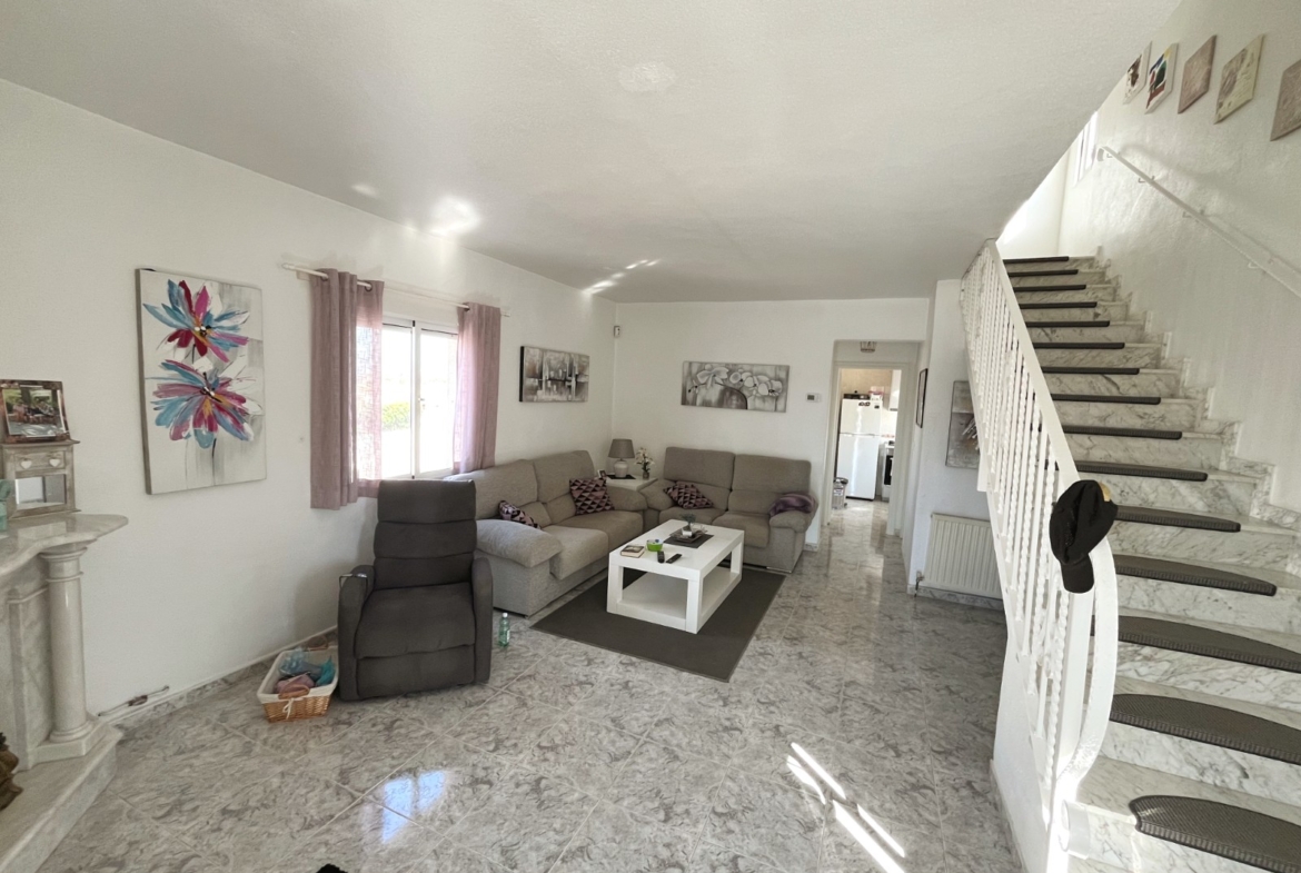 Villa with 3 bedrooms and 2 bathrooms in Benijófar | Ref: VA5393