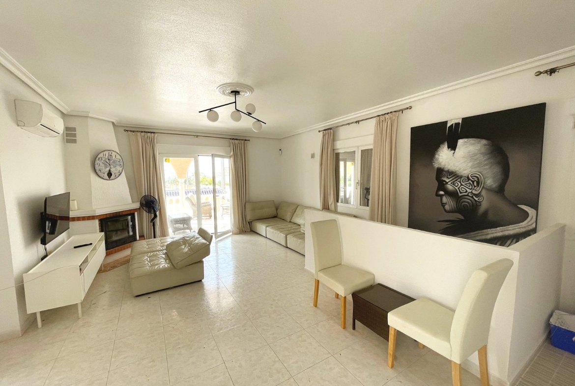 Detached villa with 4 bedrooms and 2 bathrooms in Ciudad Quesada | Ref: VA 5411