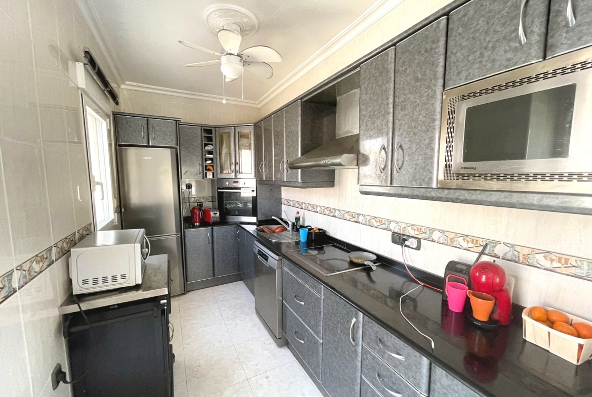Detached villa with 4 bedrooms and 2 bathrooms in Ciudad Quesada | Ref: VA 5411