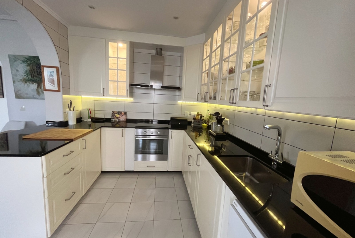Detached villa with 4 bedrooms and 4 bathrooms in Ciudad Quesada | Ref: VA5435