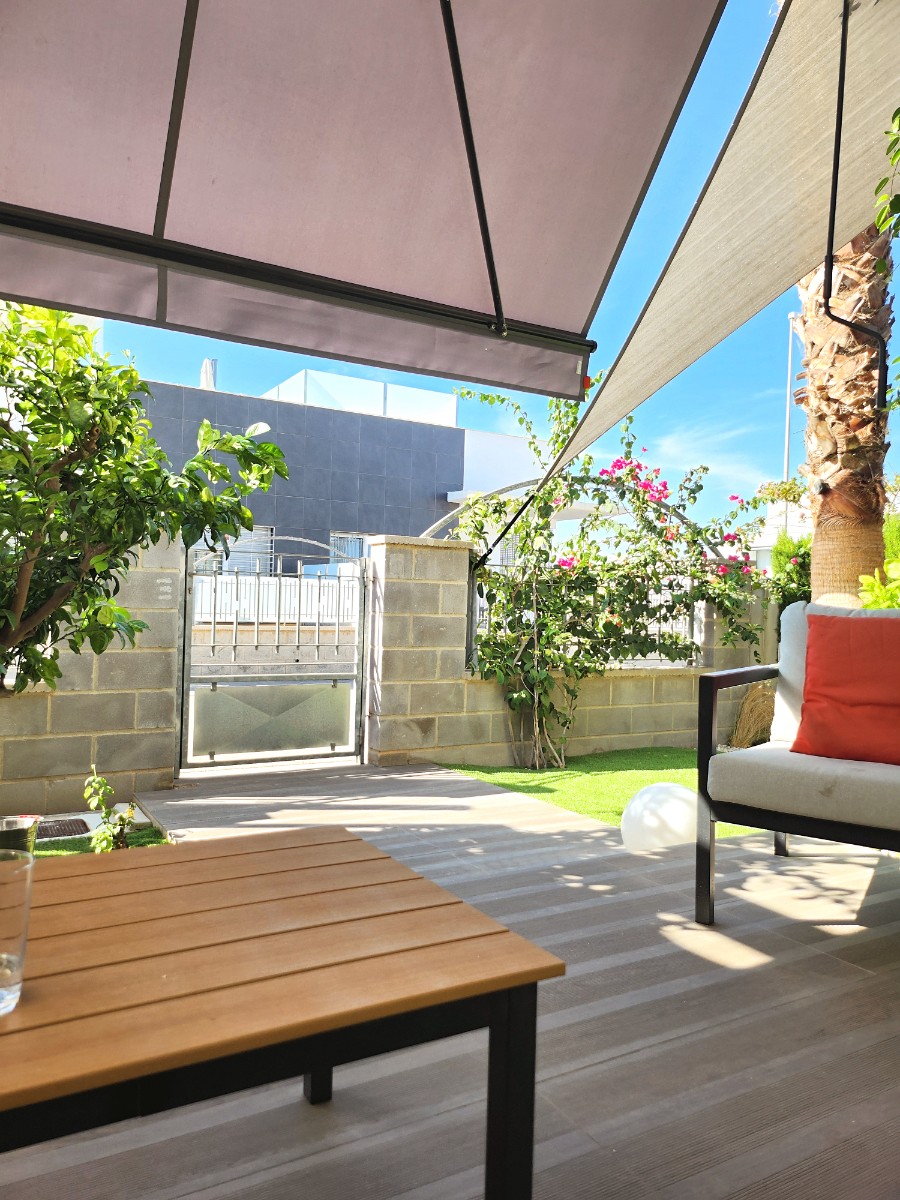Bungalow with 2 bedrooms and 2 bathrooms in Ciudad Quesada | Ref: VA5468