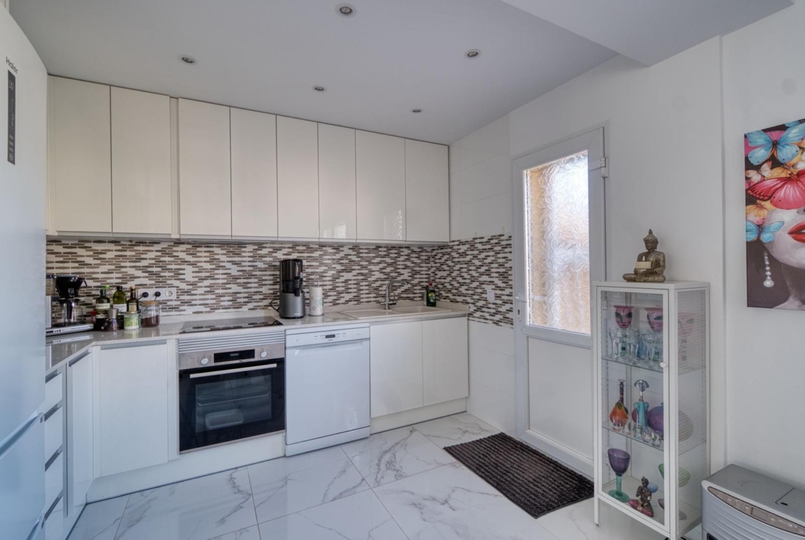 Terraced with 2 bedrooms and 2 bathrooms in Benijófar | Ref: VA5449