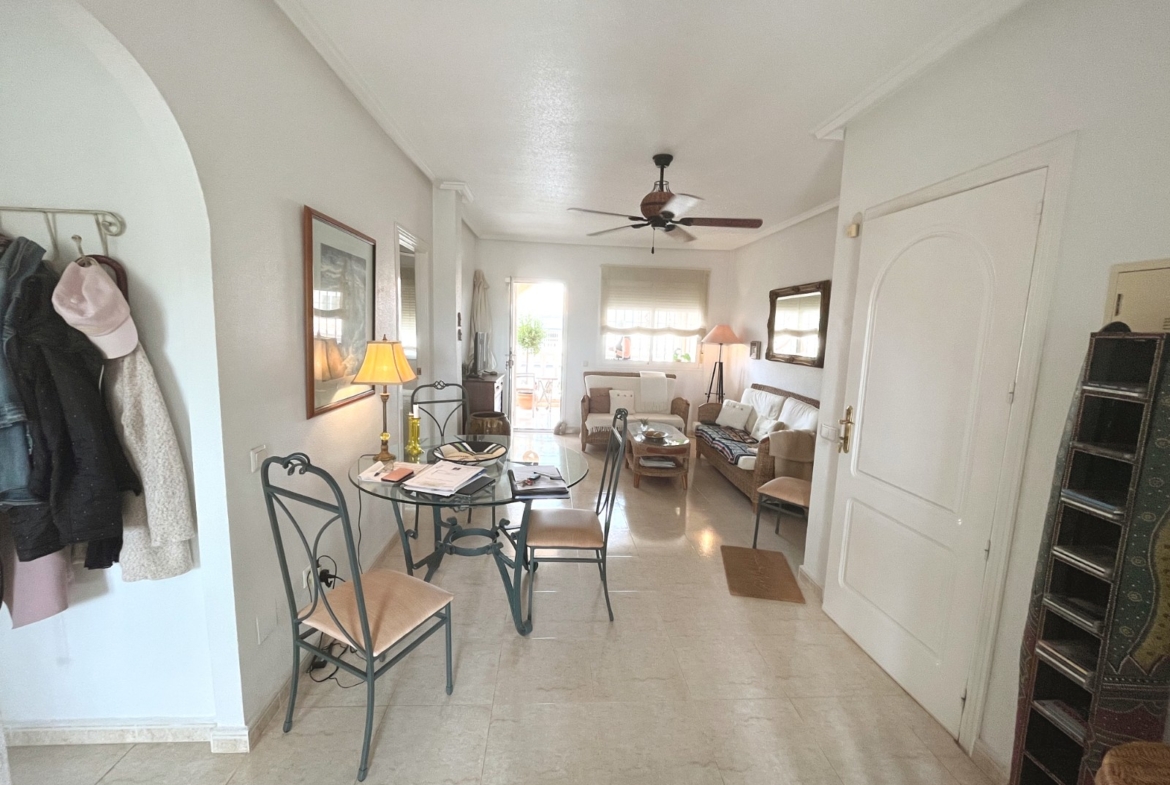 Apartment with 2 bedrooms and 2 bathrooms in Ciudad Quesada | Ref: VA5472