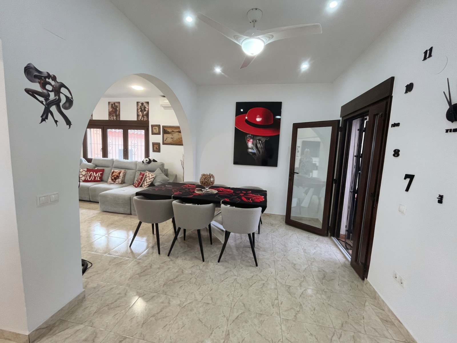 o_1k3u5o8lt19himdnpkv1a7t11q041.jpg Villa with 3 bedrooms and 2 bathrooms in Daya Vieja | Ref: VA5458