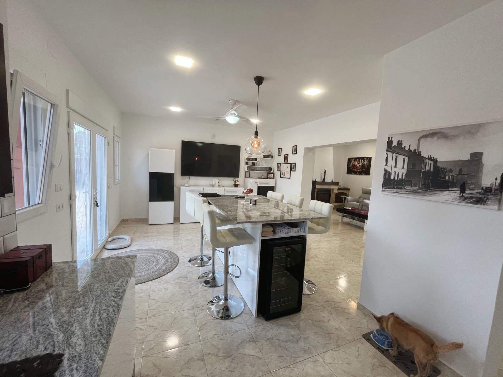 o_1k3u5o8lt1v7snth1v2cf121m7140.jpg Villa with 3 bedrooms and 2 bathrooms in Daya Vieja | Ref: VA5458
