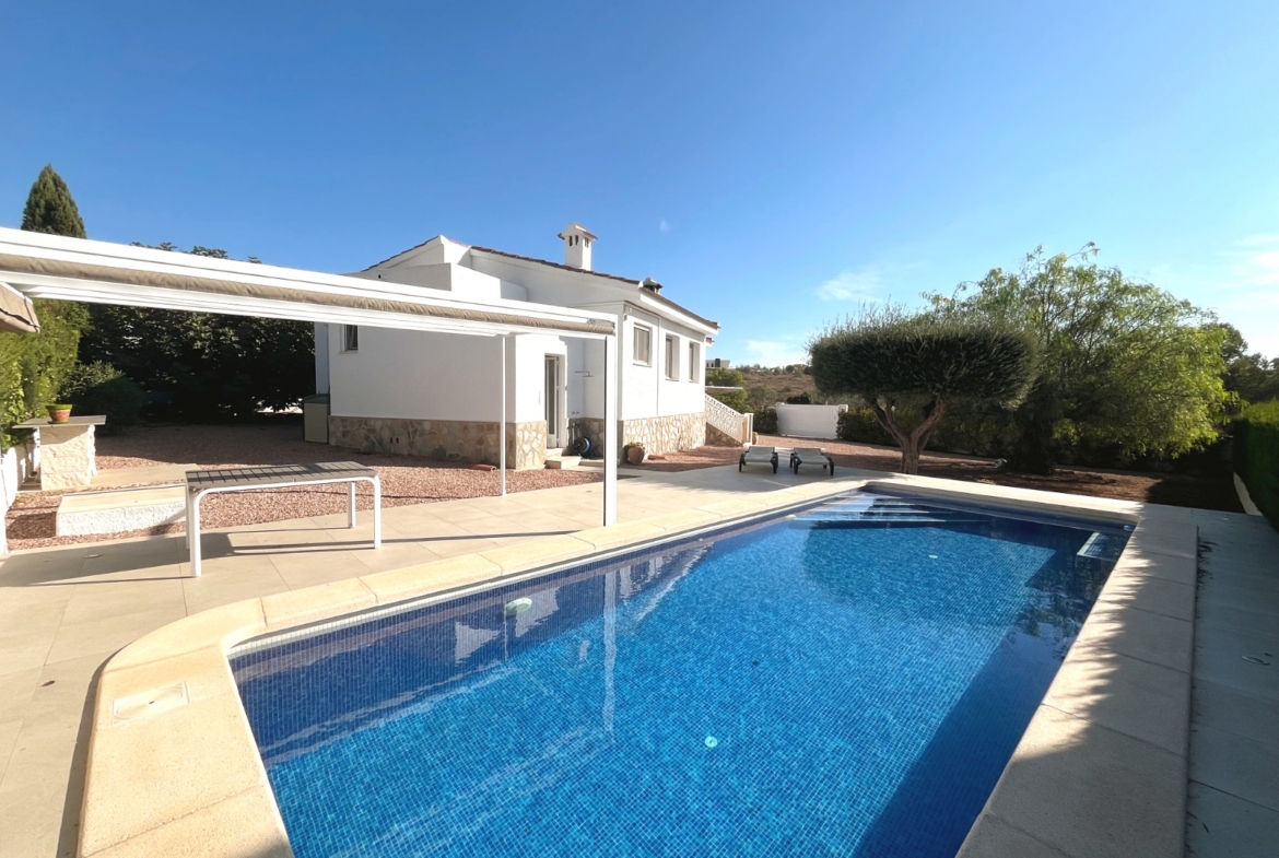 Detached villa with 3 bedrooms and 2 bathrooms in Ciudad Quesada | Ref: VA5433