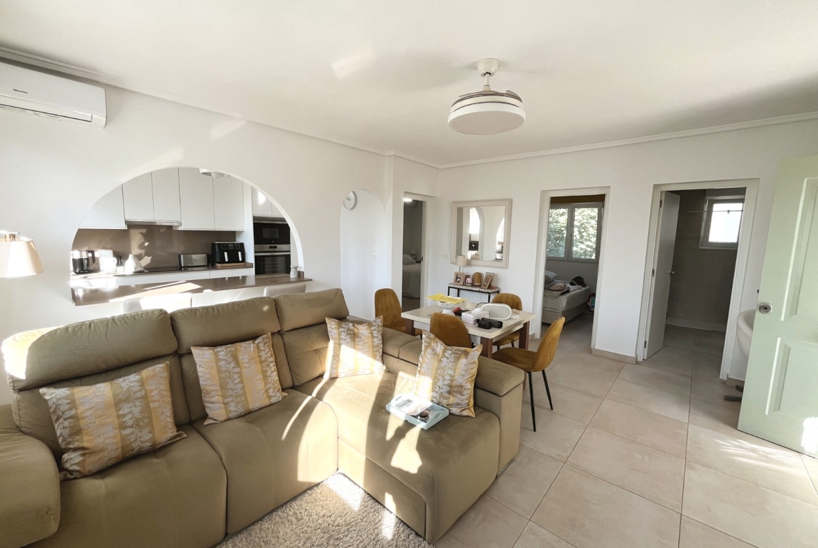 Detached villa with 3 bedrooms and 2 bathrooms in Ciudad Quesada | Ref: VA5433