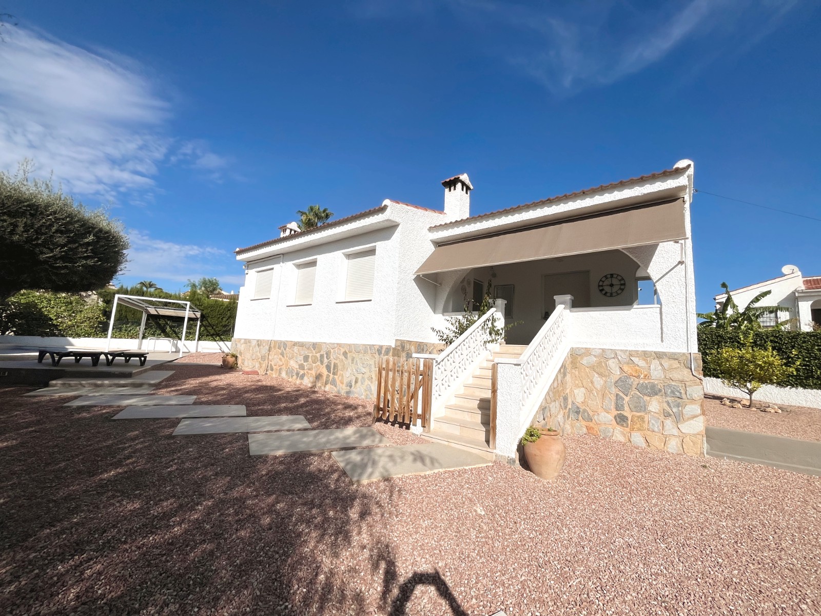 Detached villa with 3 bedrooms and 2 bathrooms in Ciudad Quesada | Ref: VA5433