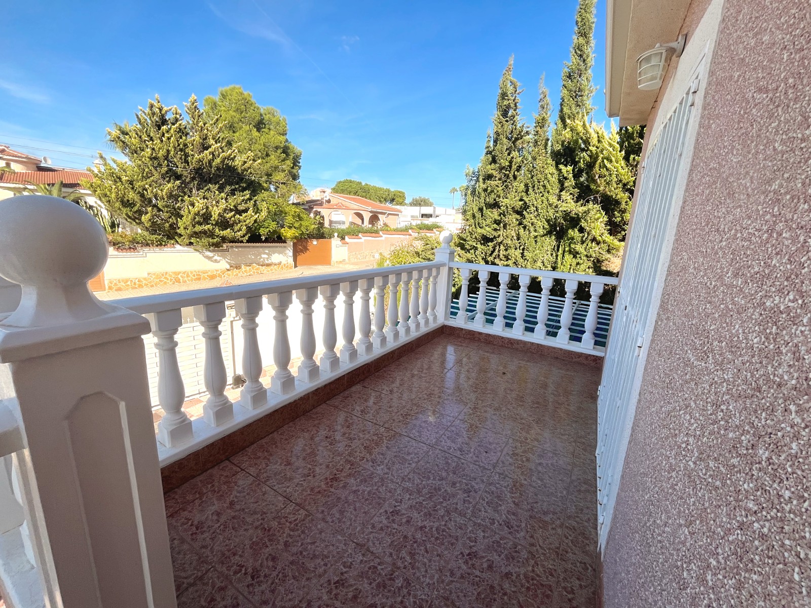 o_1k4vk2bsf1sdv1k8fh1018npg3e.jpg Detached villa with 4 bedrooms and 3 bathrooms in Ciudad Quesada | Ref: VA5469
